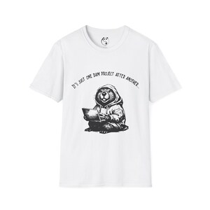ビーバーコーディングパーカーイラストTシャツ | 「次から次へとクソみたいなプロジェクトが続く」
