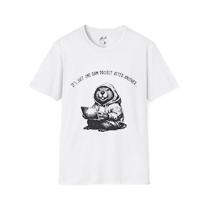 Sudadera con capucha y estampado de castor programando / "Es un maldito proyecto tras otro"