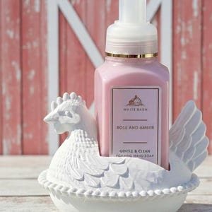 Hen soap holder Cottage core decor nest of eggs