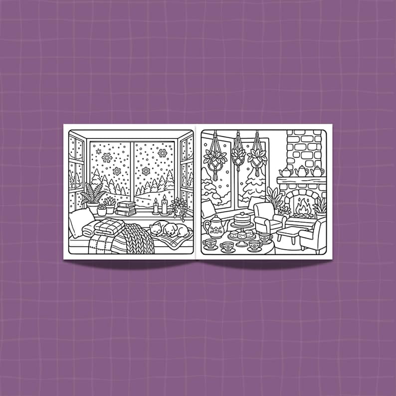 Pu&ograve; includere: Un libro da colorare in bianco e nero con due accoglienti scene d'interni. La pagina sinistra mostra una finestra con neve, un letto con una coperta lavorata a maglia e un animale domestico che dorme. La destra mostra un camino, poltrone e un set da t&egrave;.