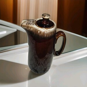 Dzbanek do kawy/karafka VTG Hull Pottery Brown Drip Glaze z lat 60. XX wieku z pokrywką
