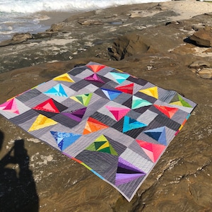 Spinning Triangles Modern Quilt Pattern