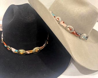 Handband: Beunruhigt Bandana mit Concho Detaillierung