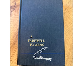 A Farewell to Arms Ernest Hemingway Hardcover Charles Scribner's Sons Navy Blue
