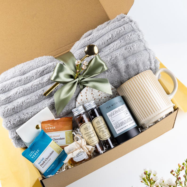 Caja de regalo de té para ella, paquete acogedor de té y dulces, cesta de regalo relajante, regalo de cumpleaños para mamá, hermana, mejor amiga, regalo para demostrarle tu cariño Soft Morning Box