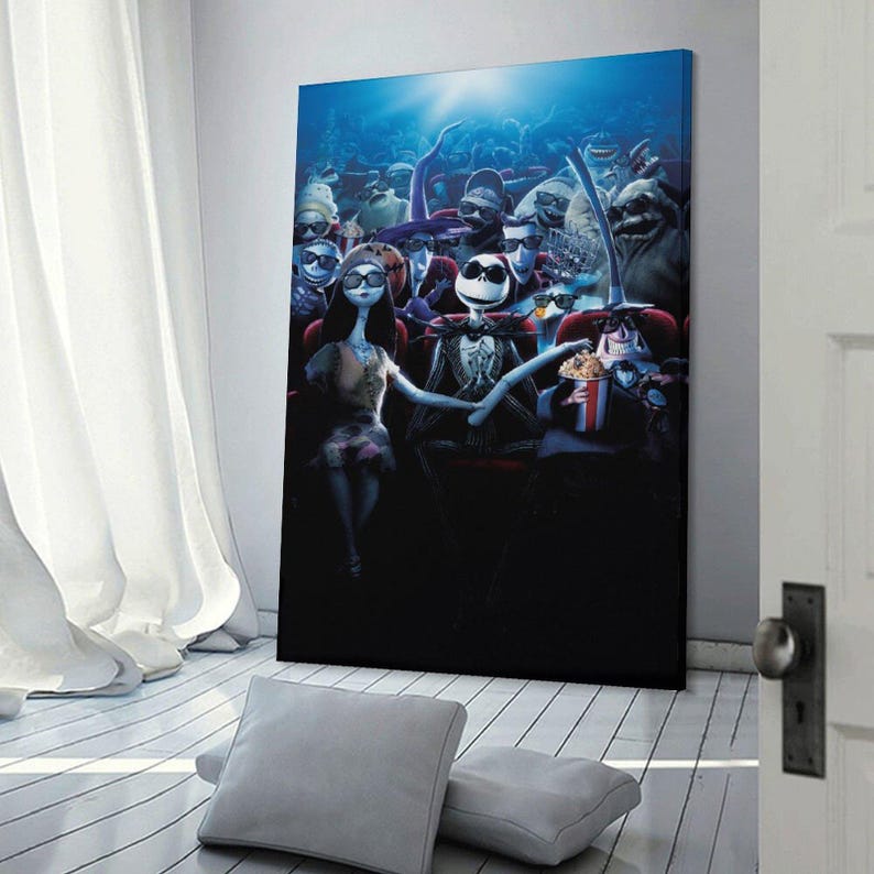 Puede incluir: Un lienzo que presenta a los personajes de Pesadilla antes de Navidad en un cine. Jack Skellington y Sally est&aacute;n sentados en la primera fila, rodeados de otros personajes con gafas 3D y palomitas de ma&iacute;z. La obra de arte tiene un ambiente oscuro y cinematogr&aacute;fico.