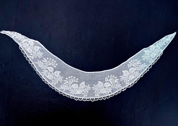 Mid 1800s Whitework Collar - image 2