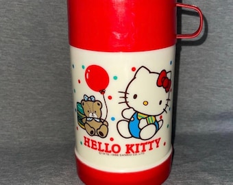 Termo vintage de Hello Kitty de 1986 con tapa, osito pequeño Chum y globo rojo - Sanrio años 80