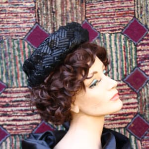Vintage Black Woven Pillbox Hat