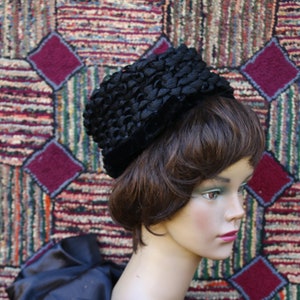 Vintage Black Woven Pillbox Hat