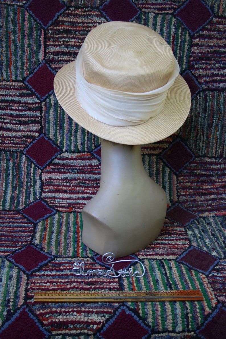 Vintage Straw Hat with Flower Trim image 5