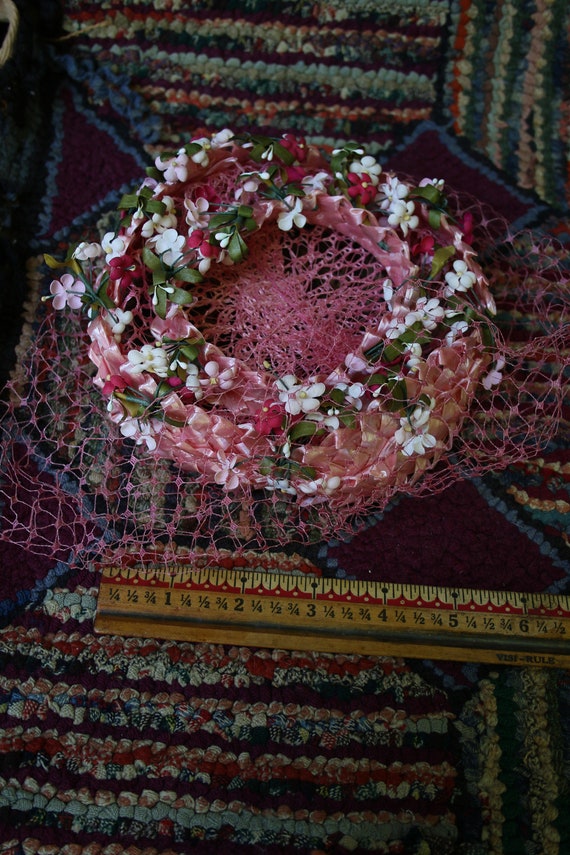 Vintage Pink Raffia and Flowers Fascinator Hat - image 10