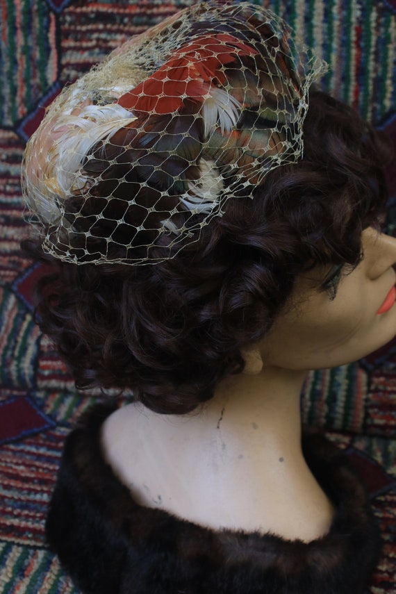 Vintage Feather Covered Pillbox Hat - image 8