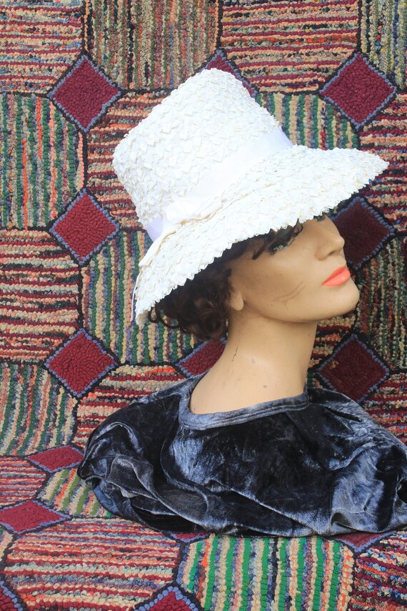 Vintage White Raffia Hat