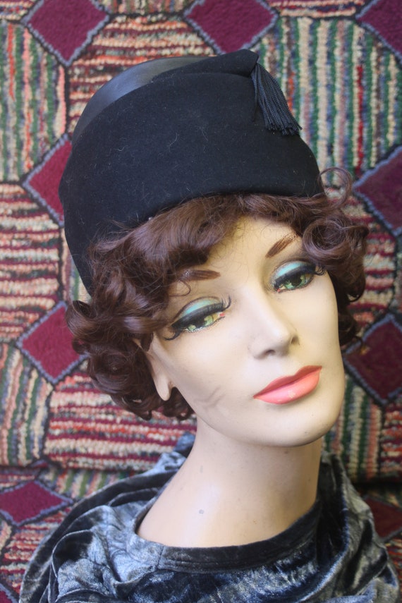 Vintage Black Felt Structured Turban Hat