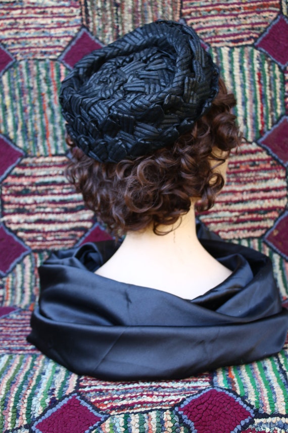 Vintage Black Woven Pillbox Hat - image 4