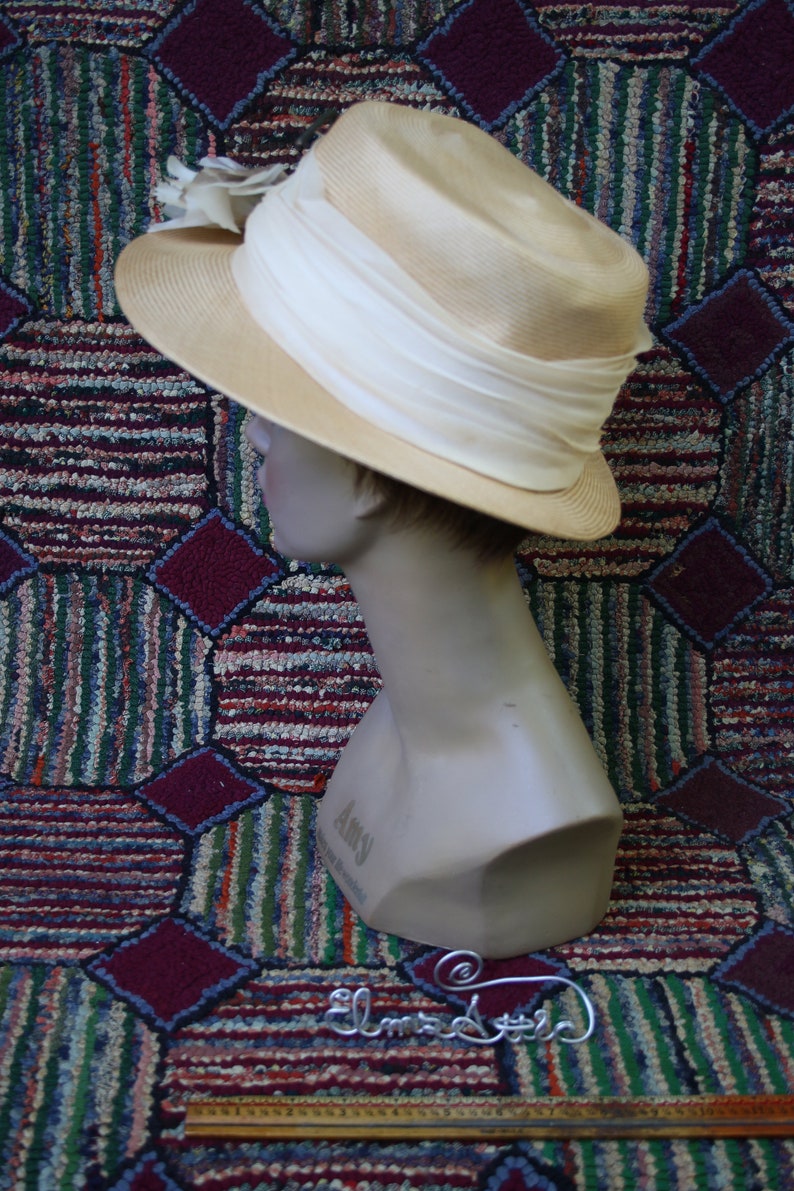 Vintage Straw Hat with Flower Trim image 4