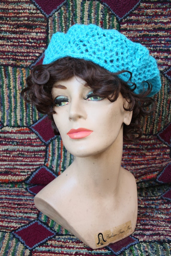 Vintage Hand Crochet Open Weave Turquoise Beret Ha