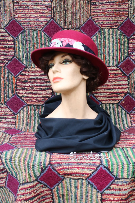 Vintage Burgundy Felt Boater Hat