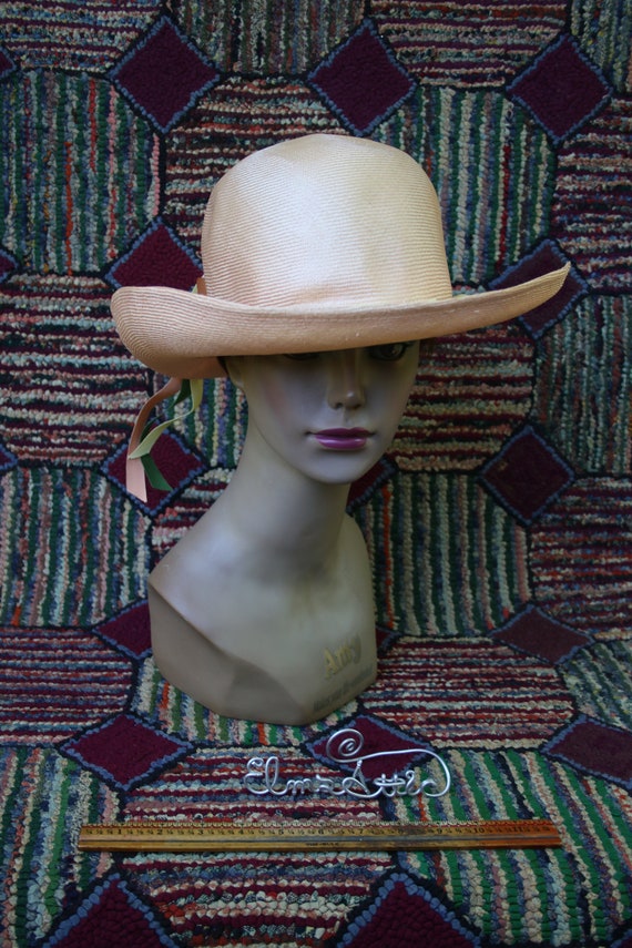 Vintage Peach Straw Hat with Poppy Trim - image 8