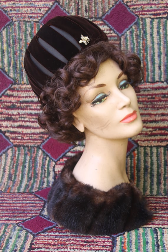 Vintage Brown Velvet Round Pillbox Hat