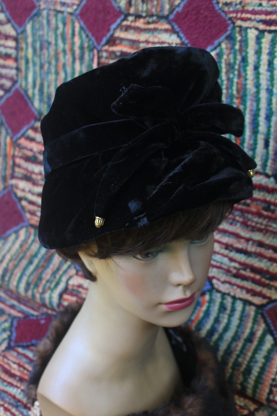 Vintage Black Velvet Mod Bucket Hat - image 8