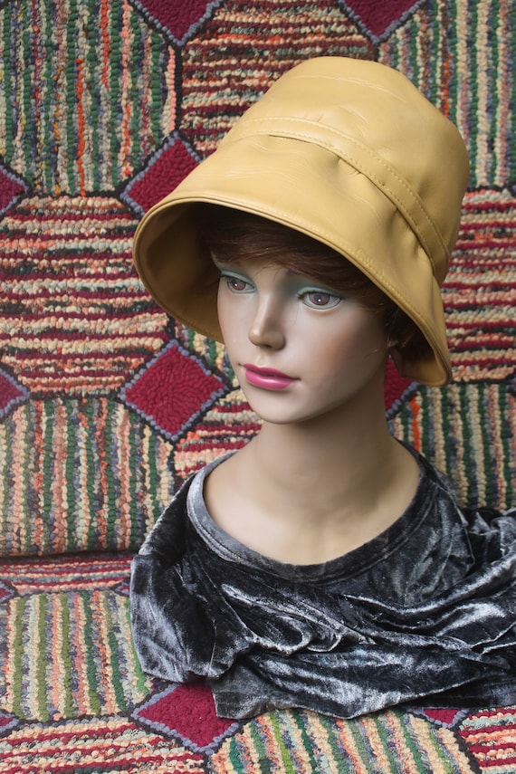 Vintage Tan Pleather Bucket Hat