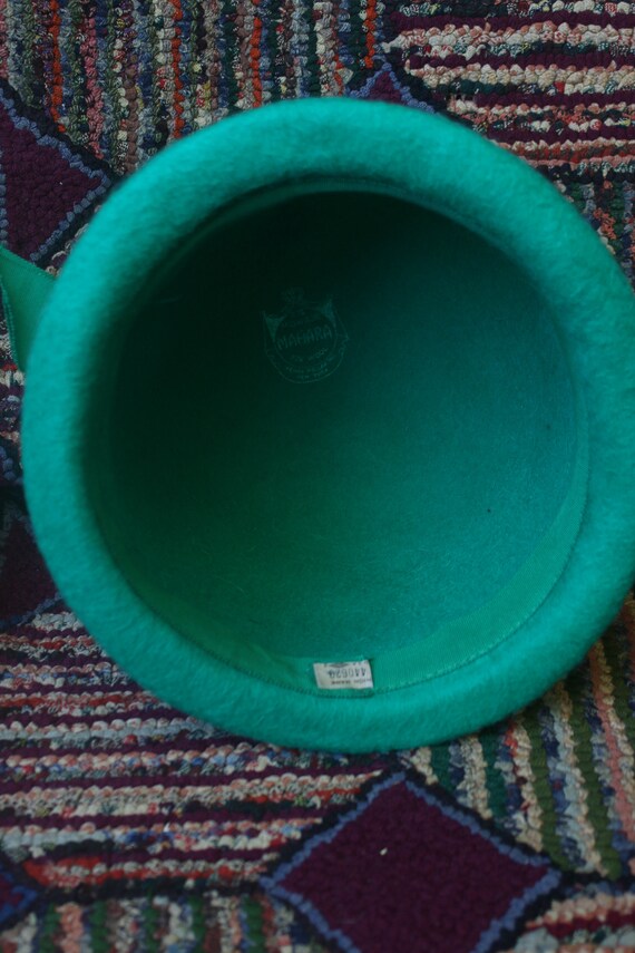 Vintage Green Felt Cloche Hat - image 9