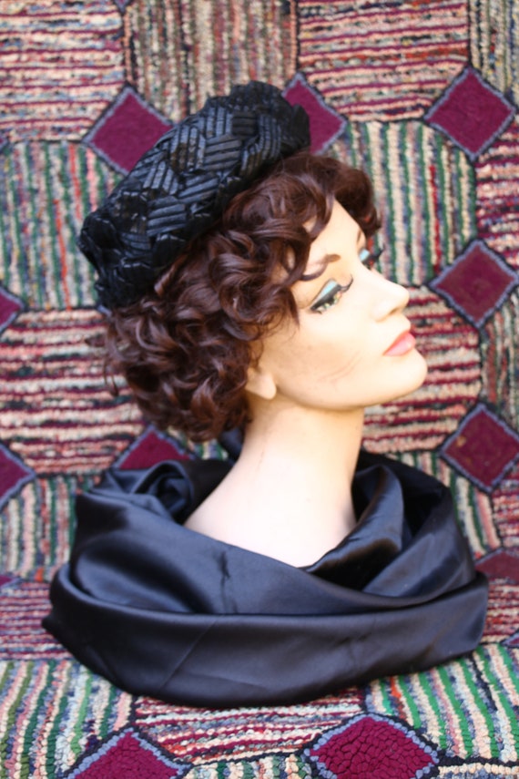 Vintage Black Woven Pillbox Hat - image 1