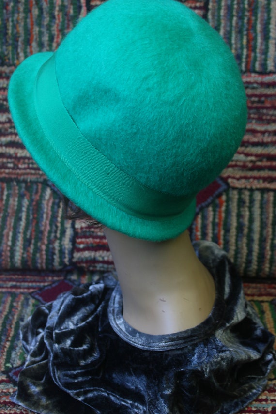 Vintage Green Felt Cloche Hat - image 5