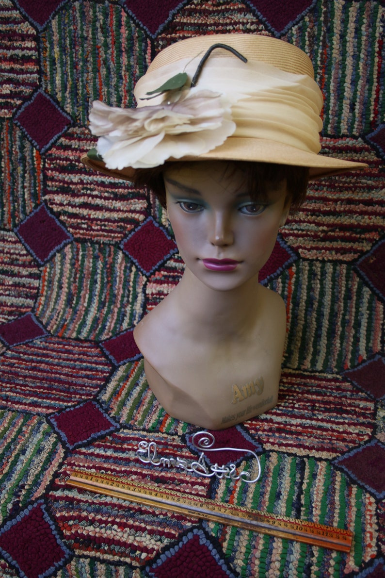 Vintage Straw Hat with Flower Trim image 2