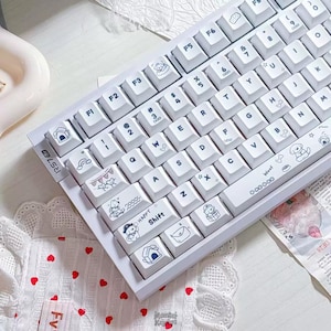 Juego de teclas Puppy Paradise Cute Doodle para teclado mecánico, teclas con diseño de perro juguetón, perfil Cherry, PBT con sublimación de tinta – MonsterKeycaps®