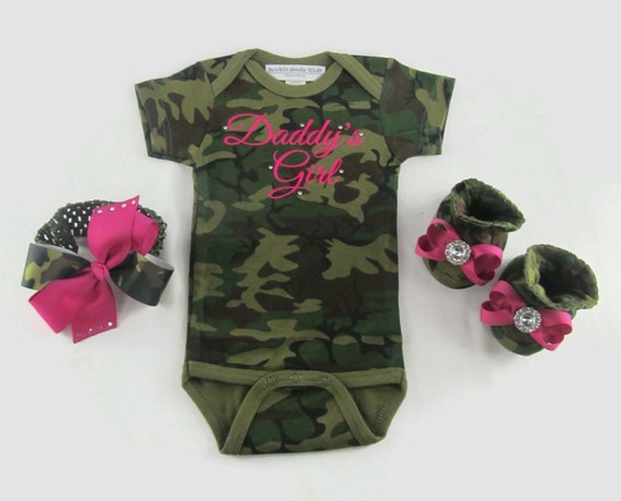 Pink camouflage baby best sale clothes