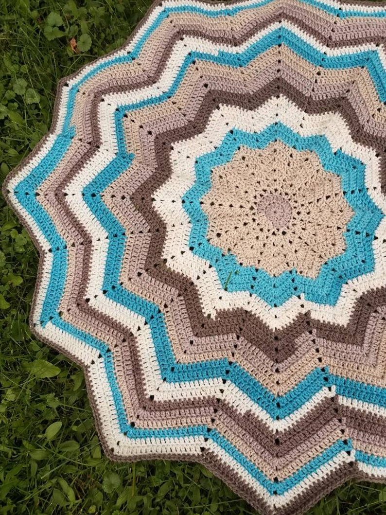 Cake Pop 12-Point Star Afghan Lapghan