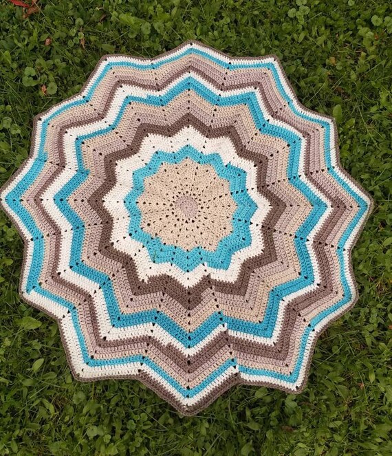Cake Pop 12-Point Star Afghan Lapghan