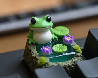 Tasto ESC personalizzato a forma di rana, realizzato a mano in resina con stampa 3D e pittura a mano, compatibile con tastiere meccaniche Cherry MX. Regalo ideale.