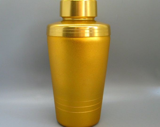 Vintage 50s Mirro Gold Aluminum Bar Cocktail Shaker