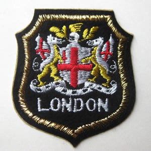 Vintage London England Coat of Arms Embroidered Gold Red Black Felt Souvenir Jacket Patch