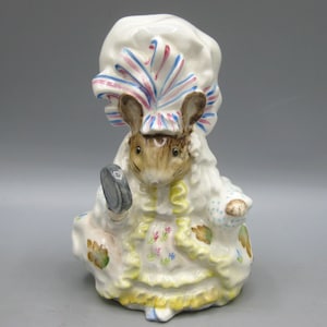 BESWICK ENGLAND Goody Tiptoes 陶器オブジェ Beswick Goody Tiptoes – Beatrix Potter Figurines.