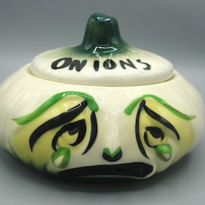 Vintage 50s Anthropomorphic Ceramic California Pottery Onions Kitchen Counter Lidded Canister Jar