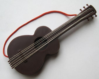 Muñeca americana vintage TRESSY n.° 25900, guitarra Hootenanny de plástico marrón