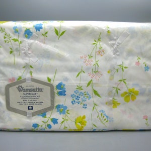 Vintage 80s Deadstock Wamsutta Supercale Floral Print Cotton 200 Thread Count King Size Bed Flat Sheet