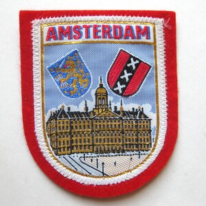 Vintage Netherlands Amsterdam Embroidered Red Felt Woven Travel Badge Jacket Hat Patch Applique