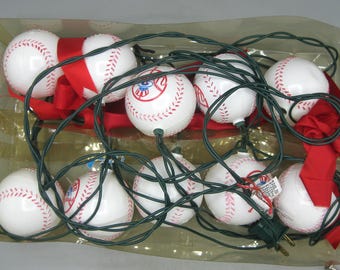 Vintage Plastic New York Yankees Baseball Blowmold Electric Christmas Tree String Party Lights Novelty Strand