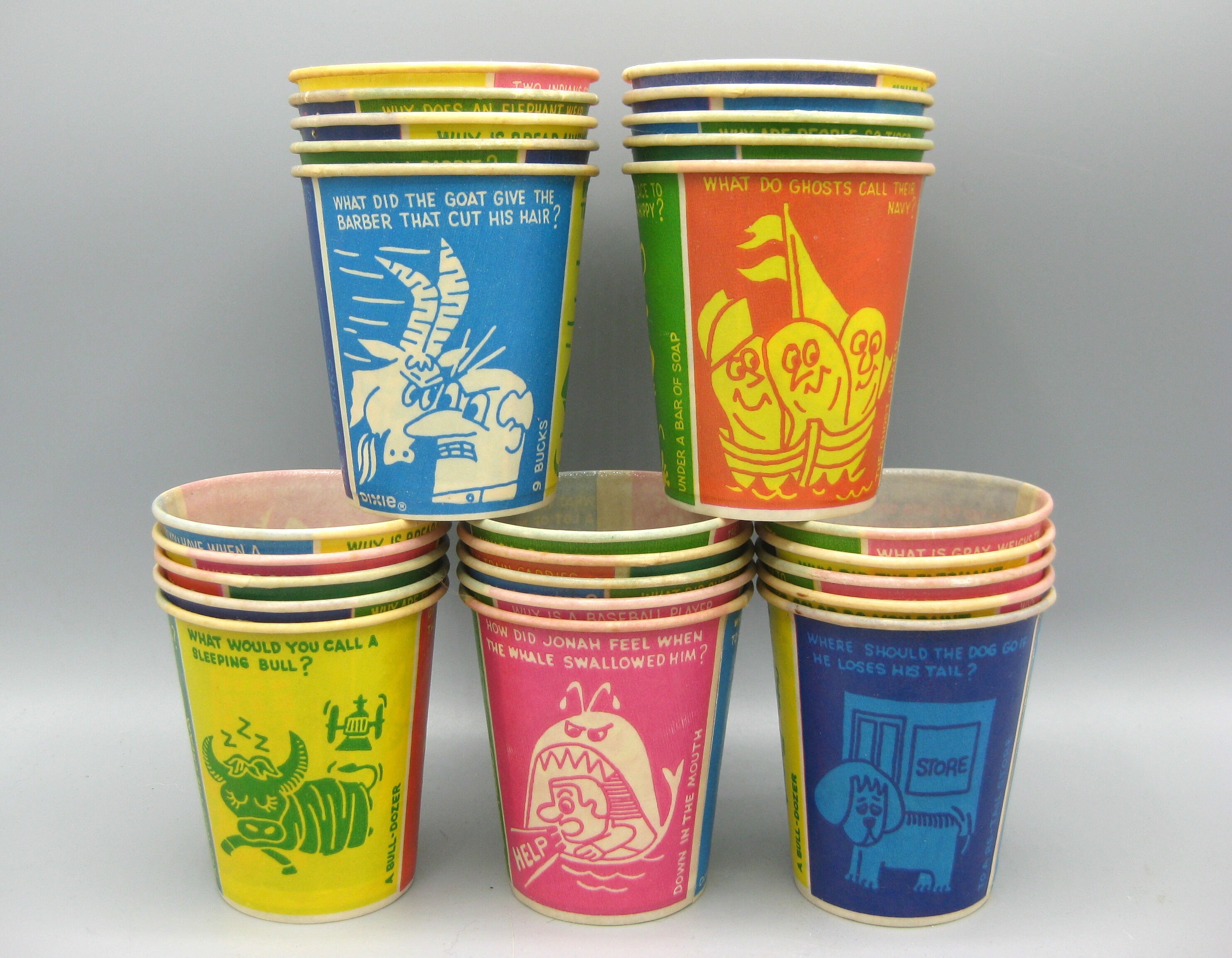 レア！DIXIE　フリントストーン　紙コップ Buthroom Cups 25 Vintage Riddle Joke Novelty 5oz Waxed Paper Dixie Cup Bathroom