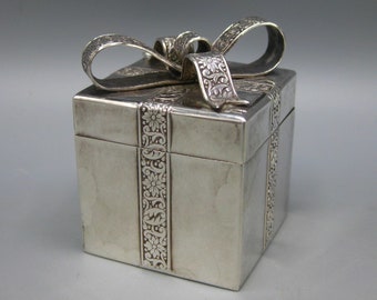 Vintage 1989 Nordstrom Silver Plate Gift Christmas Ornament Box