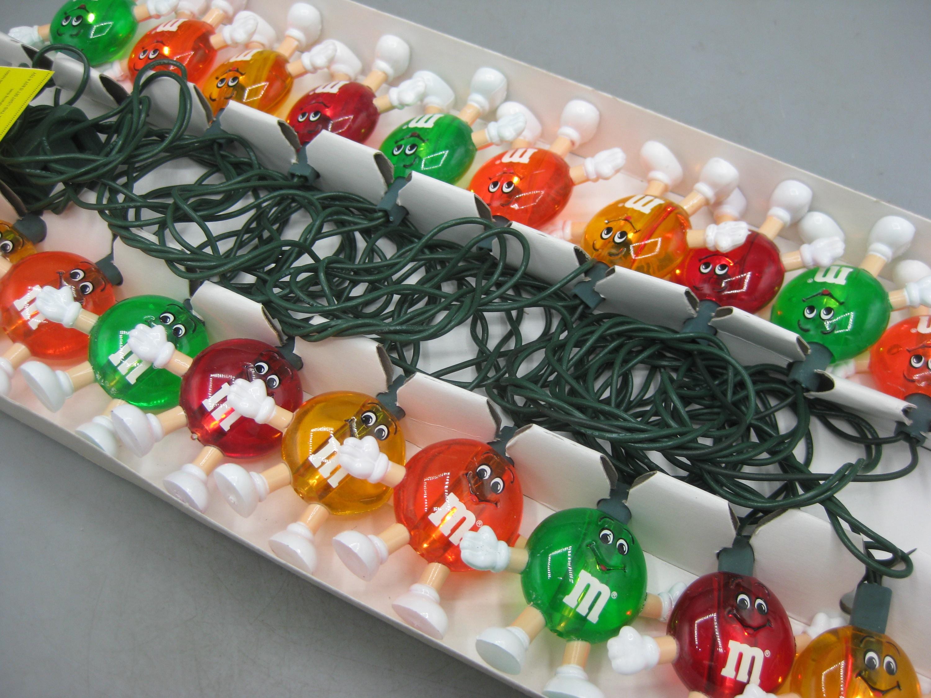 Vintage 1993 M&ms Candy Happy Novelty Electric Christmas Tree