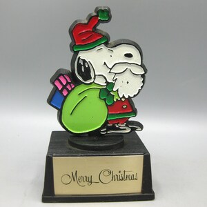 Aviva snoopy trophy - Etsy 日本