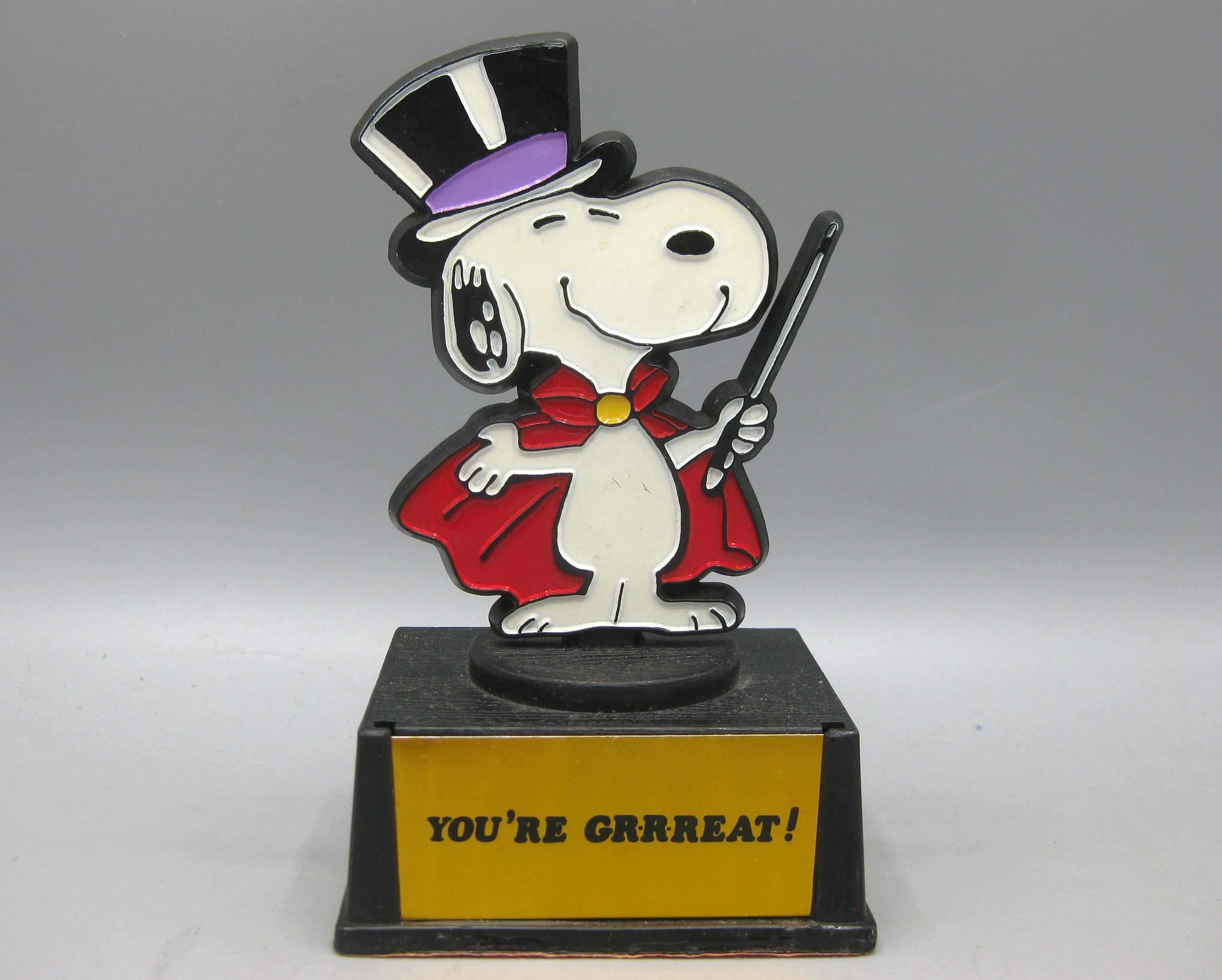 Aviva snoopy trophy - Etsy 日本