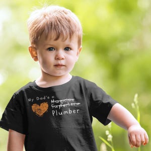 Koszulka dla młodzieży „Przyszły hydraulik”, koszulka dla dzieci „Monter rurociągów”, „Mój tata jest hydraulikiem”, prezent dla praktykanta hydraulika, koszulka szkolna, syn mistrza hydrauliki